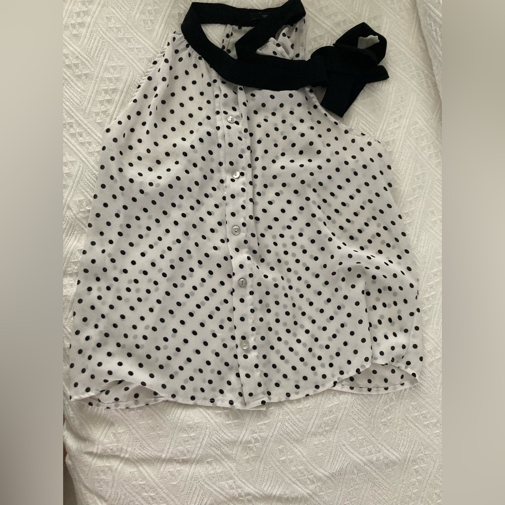 Polkadot sleeveless shirt size small